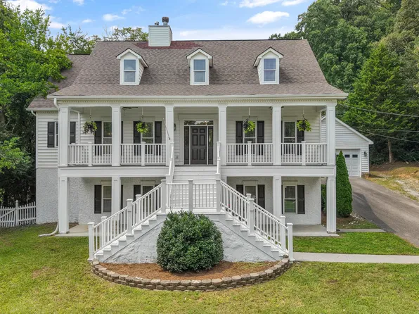 9913 Bluegrass Rd, Knoxville, TN 37922