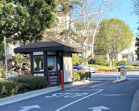 2nd image of 10210 Summertime Ln