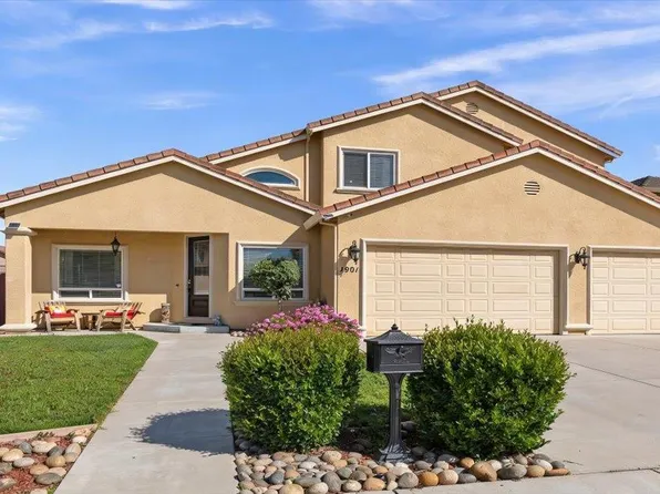 1901 Calistoga Dr, Hollister, CA 95023