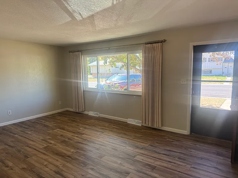 436 Baylor St — Photo 2