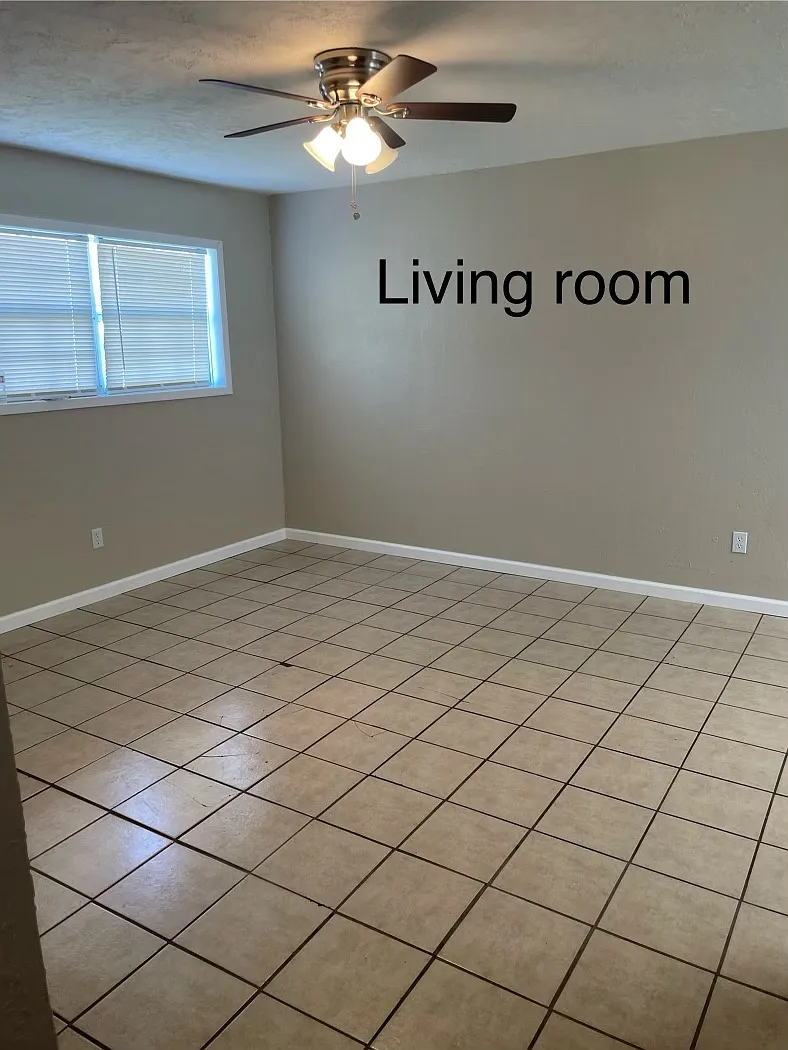 2308 SW Georgia Ave — Photo 3