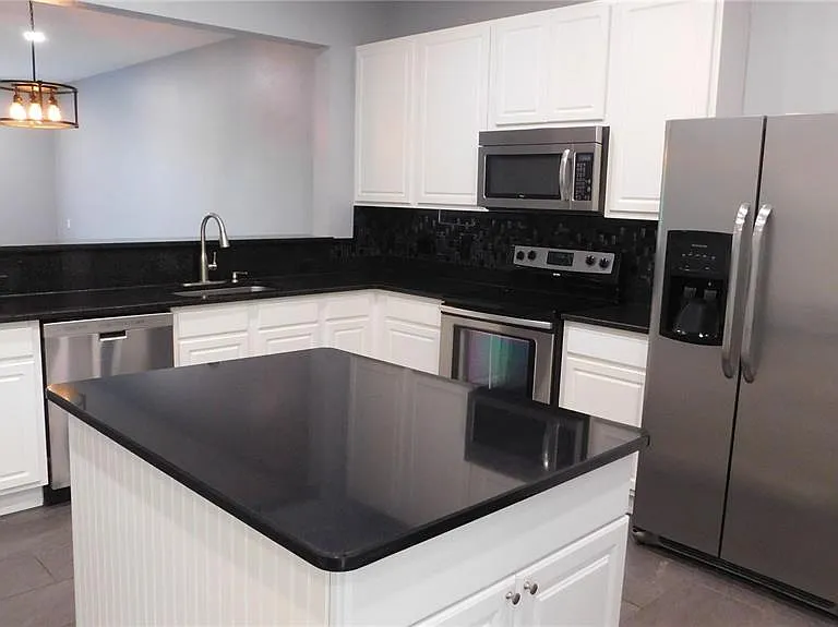 1508 Florentino Ln — Photo 9