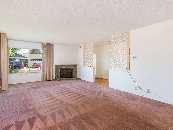 4th image of 9342 Bevan Ave