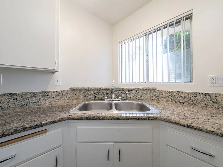 10725 Acama St — Photo 69