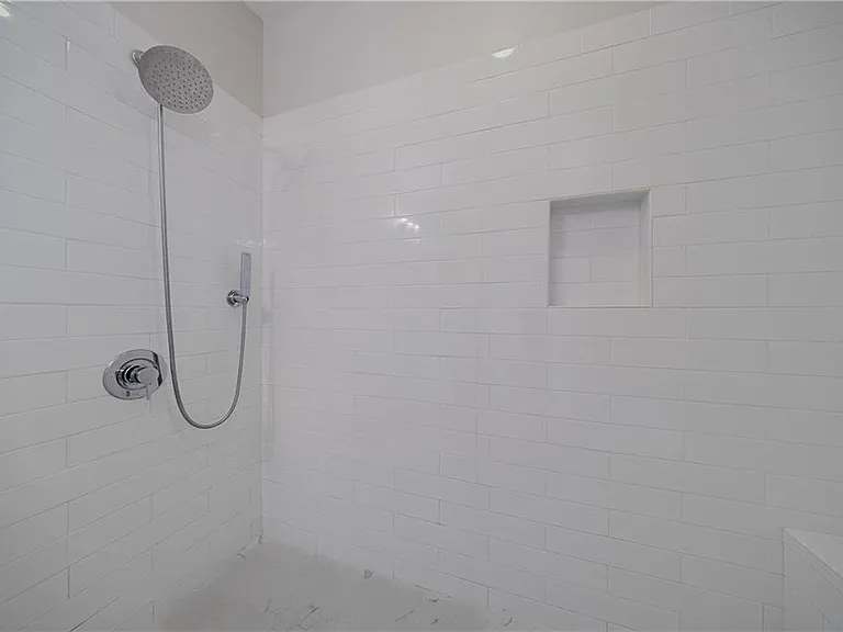 733 Taylor Ct NE — Photo 34