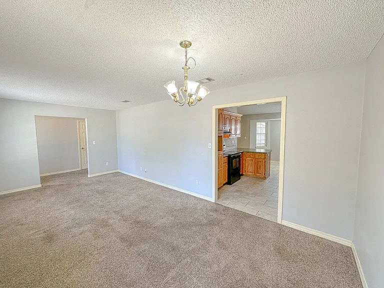 5105 Westport Dr — Photo 7