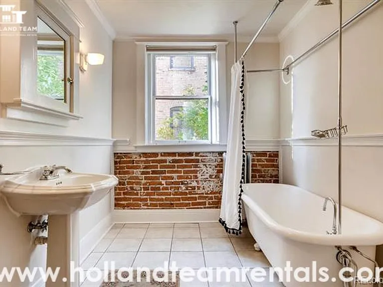 1560 N Ogden St #D — Photo 27