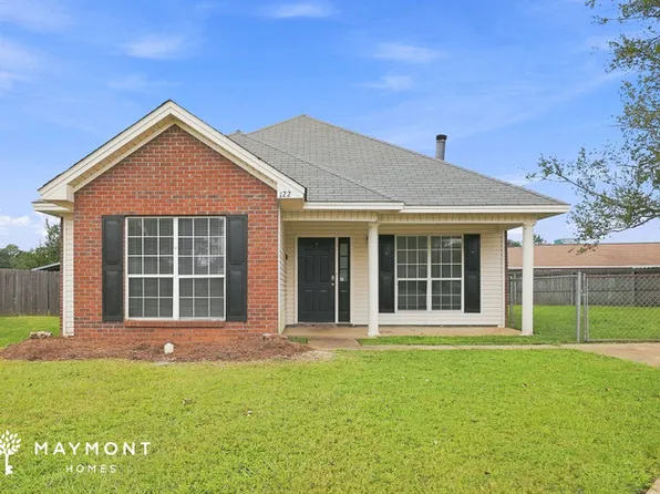 122 Forestwood Dr, Millbrook, AL 36054