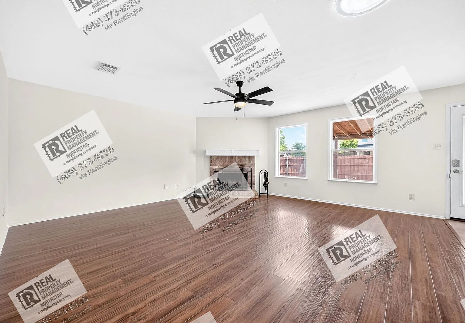3 bed, 2.0 bath, 1828 sqft, $2,195 — Photo 3