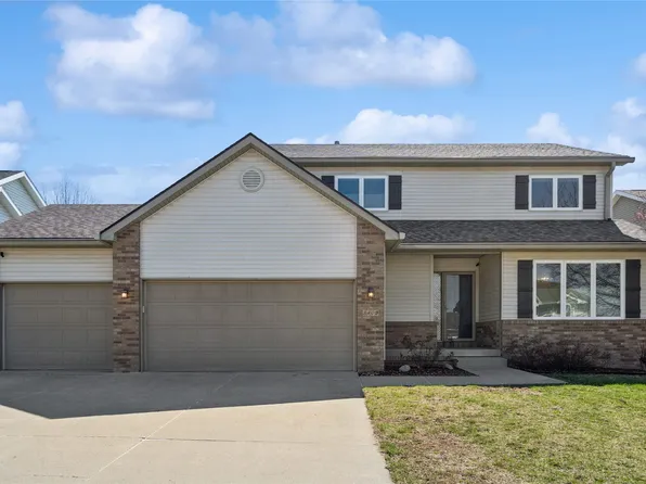 3409 Brook View Dr, Des Moines, IA 50317