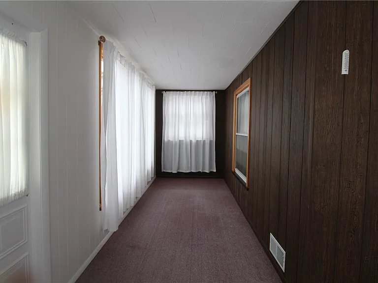 213-215 Conhocton St — Photo 15