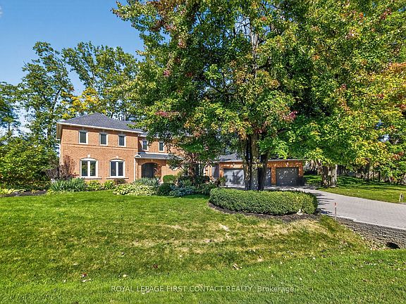 2nd image of 26 Edgecombe Ter