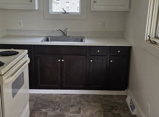 139 N Main St #B, Creston, OH 44217