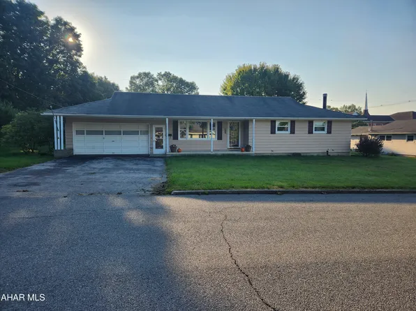307 Maple St, Martinsburg, PA 16662