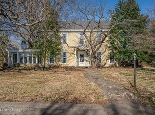 8221 Wolf Pen Branch Rd, Prospect, KY 40059