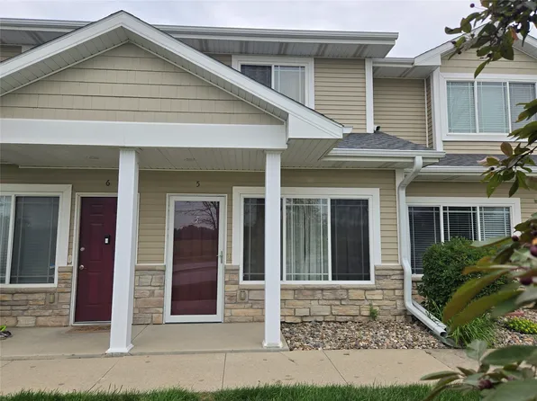 2200 Hart Ave APT 5, Des Moines, IA 50320