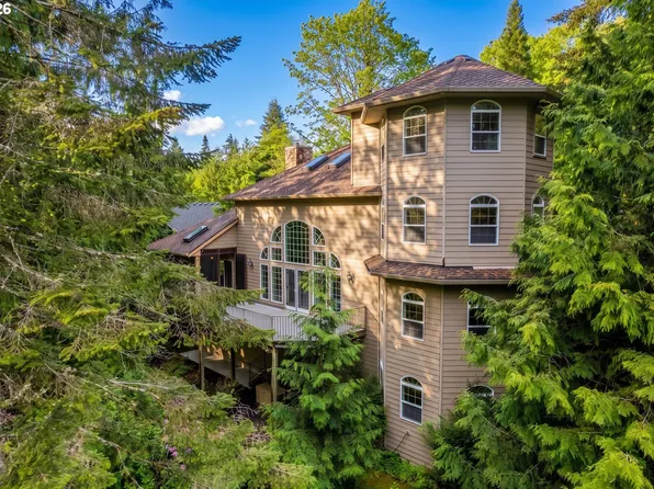25793 E Bright Ave, Welches, OR 97067