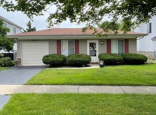 7019 Buckingham Cir, Woodridge, IL 60517