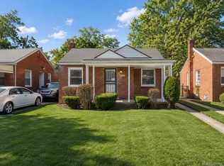 18704 Sunderland Rd, Detroit, MI 48219