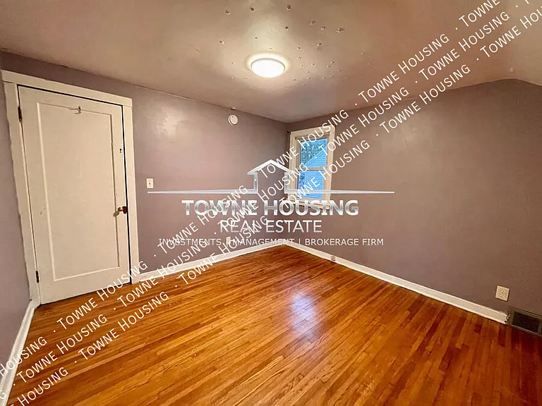 160 Woodward Ave #RIGHT — Photo 14