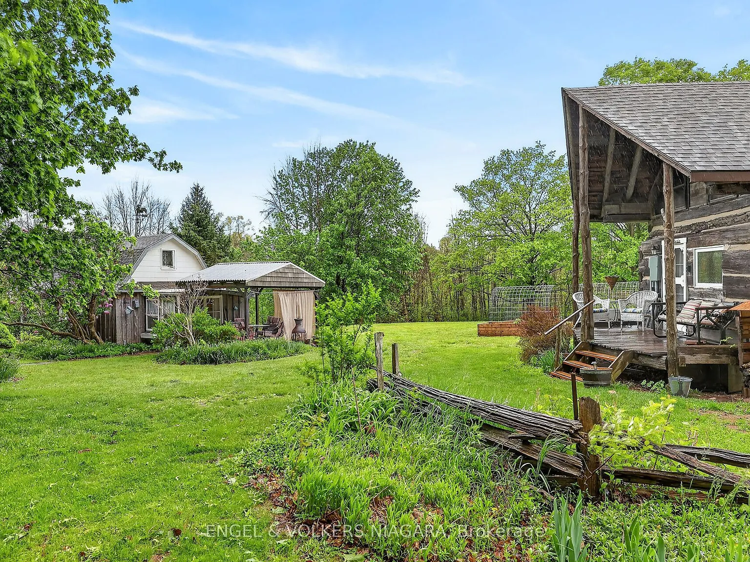 1 bed, $2,400 — Photo 4