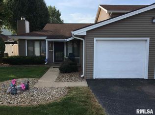 34 Brookside Pl, Springfield, IL 62704