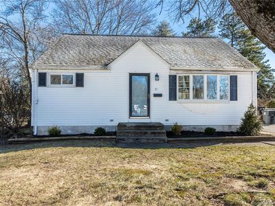 31 Roosevelt Blvd, Enfield, CT, 06082
