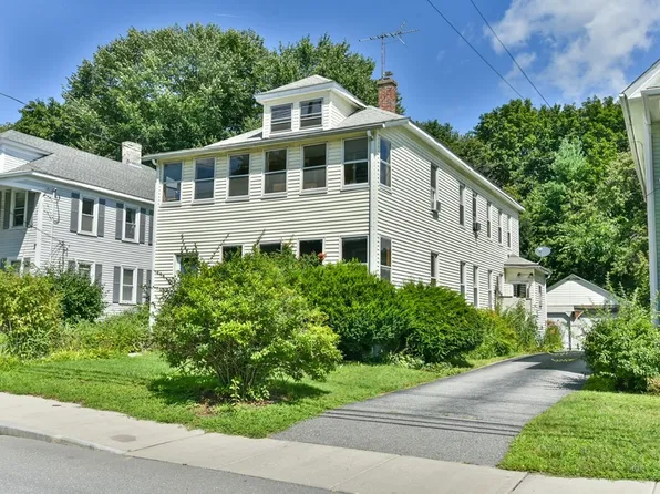 348-350 Water St, Clinton, MA 01510