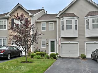 509 Green Mountain Rd, Mahwah, NJ 07430