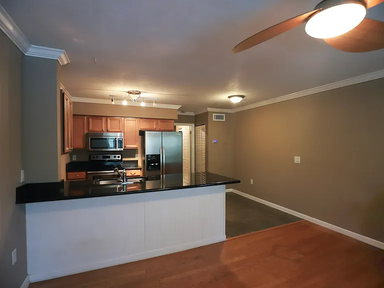 1411 NW 2nd Ave #208 — Photo 2