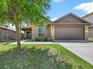 653 Cameron Way, Azle, TX 76020