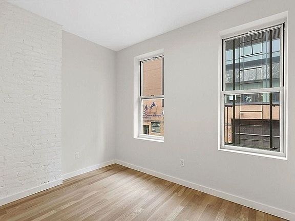 4th image of 1557 Lexington Ave APT 4S
