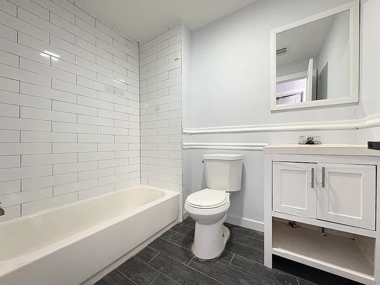 383 S 20th St #3R — Photo 6
