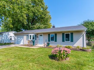 607 Lynn Ave, Romeoville, IL 60446