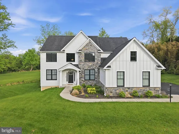 7 Overfield Ln, Glen Mills, PA 19342