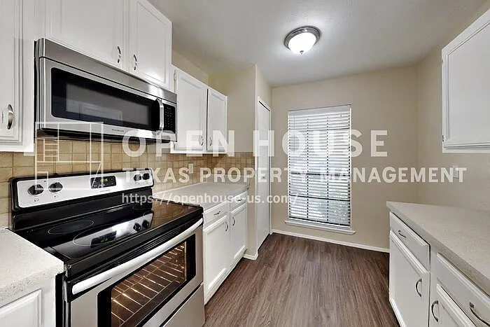 1641 Cumberland Trl — Photo 4