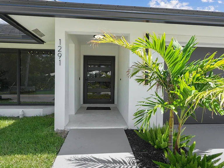 1291 Bimini Ln — Photo 31