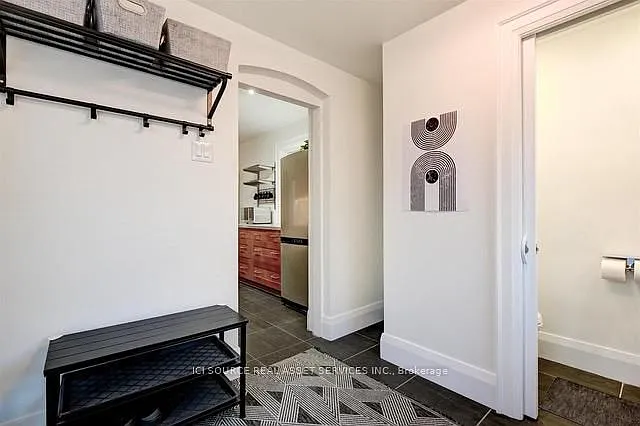 3 bed, 2.5 bath, 1100 sqft, $4,900 — Photo 1