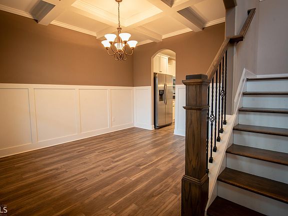 3rd image of 695 Huiet Dr