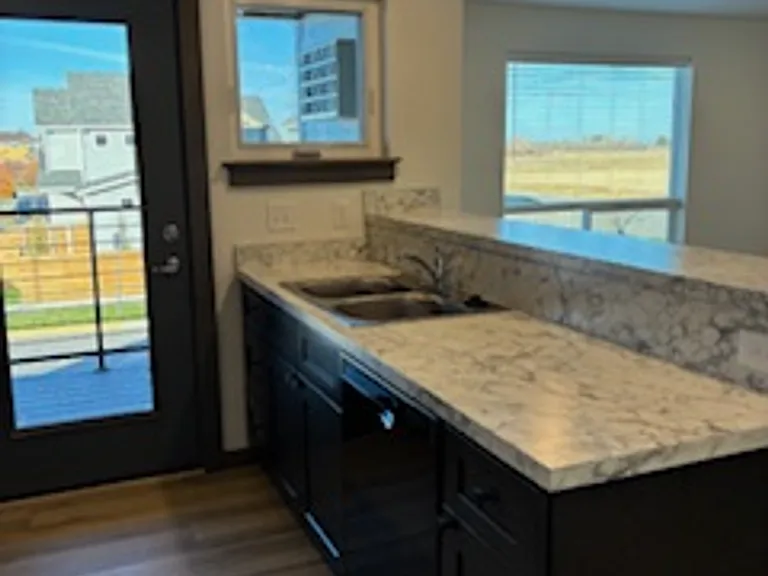 1200 Abigail Ln — Photo 1