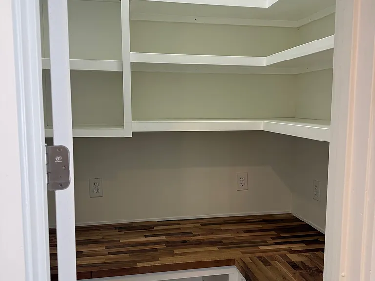 1185 Foster Pl NW — Photo 8