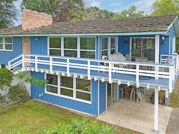 68 Westlake Rd, Oroville, WA 98844