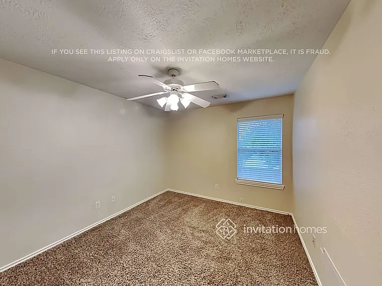 410 Sun River Ln — Photo 13