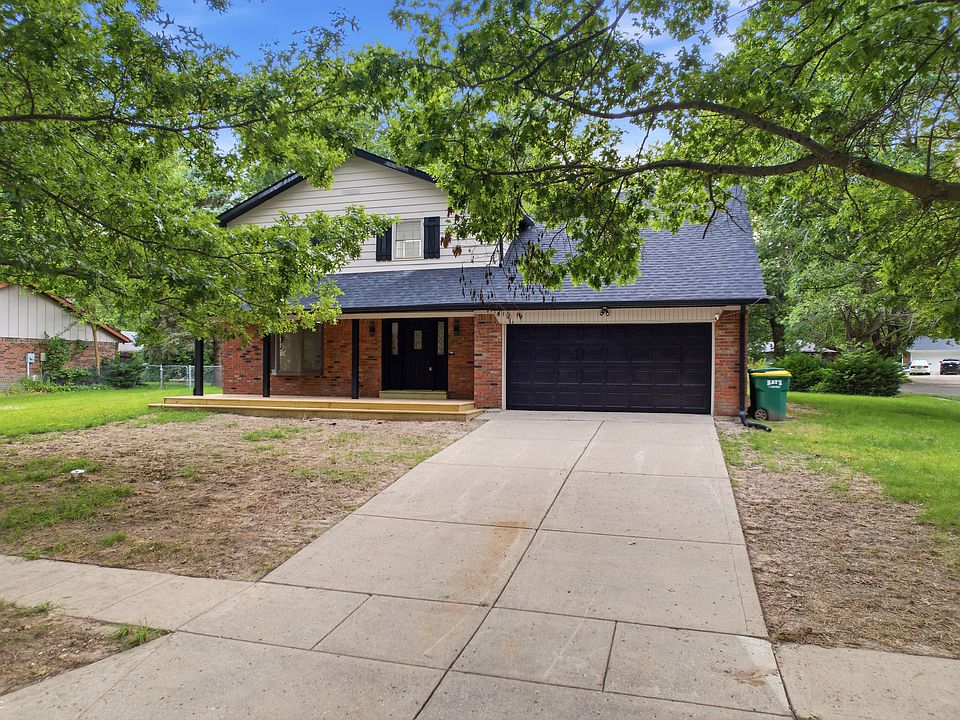 1st image of 8006 Vineyard Dr