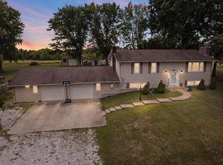 527 E Elm St, Huntsville, MO 65259