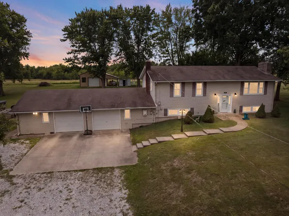 527 E Elm St, Huntsville, MO 65259