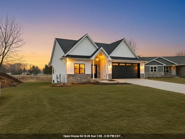 4975 Water Mint Ct, Green Bay, WI 54301
