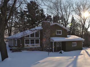 W13861 Skyline Cir, Ripon, WI 54971