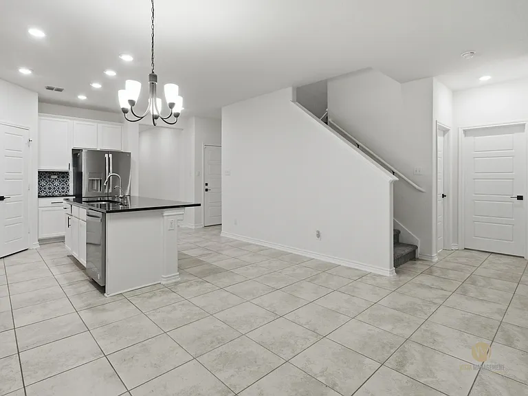 11414 Amberina — Photo 28