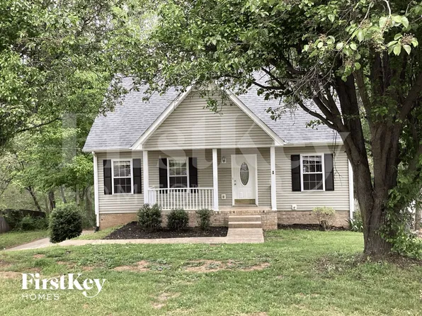 2675 Elkmont Dr, Clarksville, TN 37040